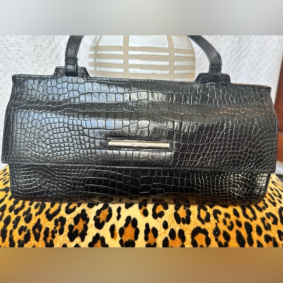 Vintage Cole Haan Alligator Baguette - Picture 10 of 11